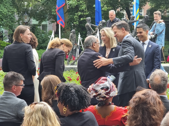 Minister Thijsen a pone krans na Conmemoracion Nacional di e Abolicion di Sclavitud 2024